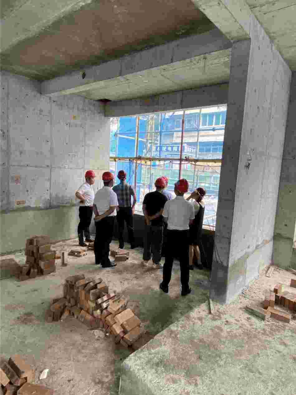 LETOU乐投开发集团公司、质监部、建设公司及销售公司共同巡查施工现场
